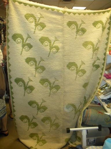 What an interesting abstract floral pattern.