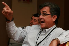 "Eu digo: o Wii U não dará certo!" A nossa reação ao ver os dizeres de Pachter é igual ao do rapaz ao fundo da imagem. "Eu digo: o Wii U não dará certo!" A nossa reação ao ver os dizeres de Pachter é igual ao do rapaz ao fundo da imagem.