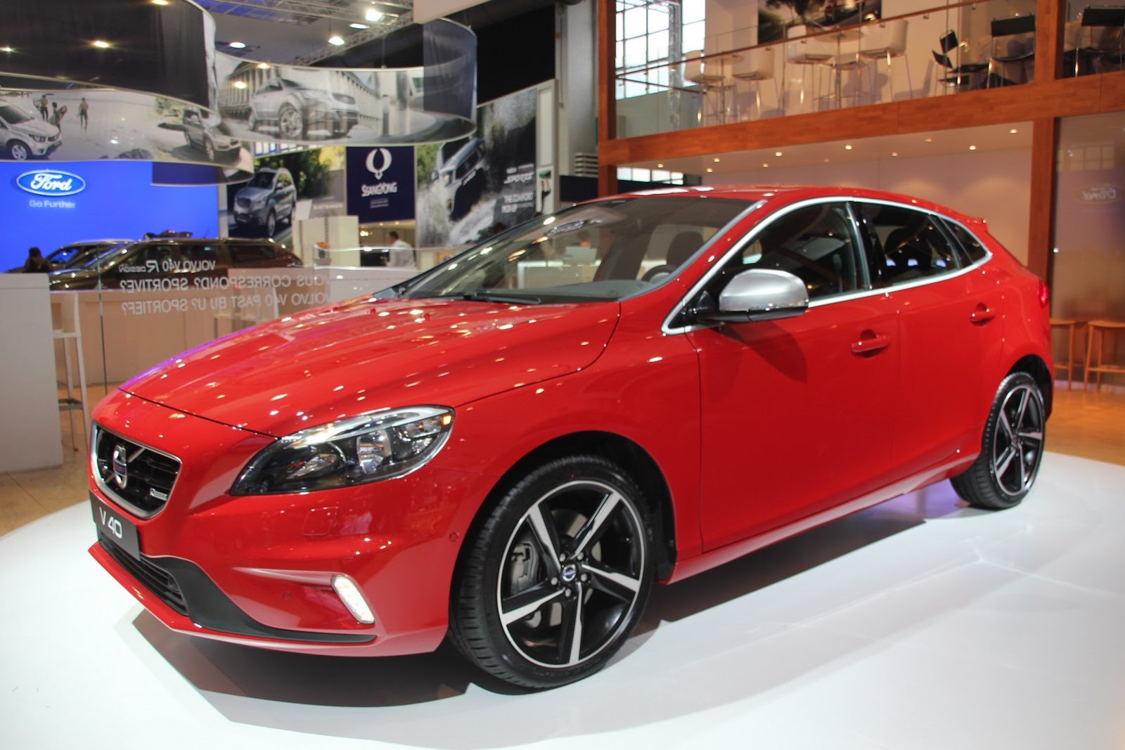 [Volvo-V40-27%255B2%255D.jpg]