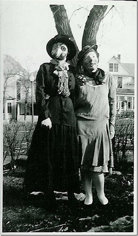 creepy-black-white-photos-5