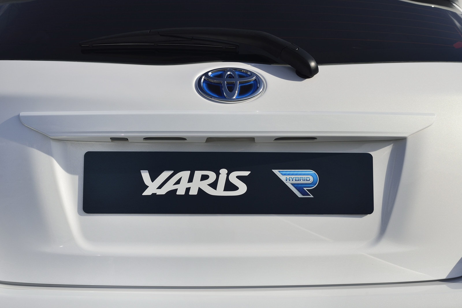 [Toyota-Yaris-Hybrid-R-Concept-16%255B2%255D.jpg]