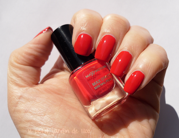 [006-max-factor-red-carpet-nail-polish-review-swatch%255B8%255D.png]