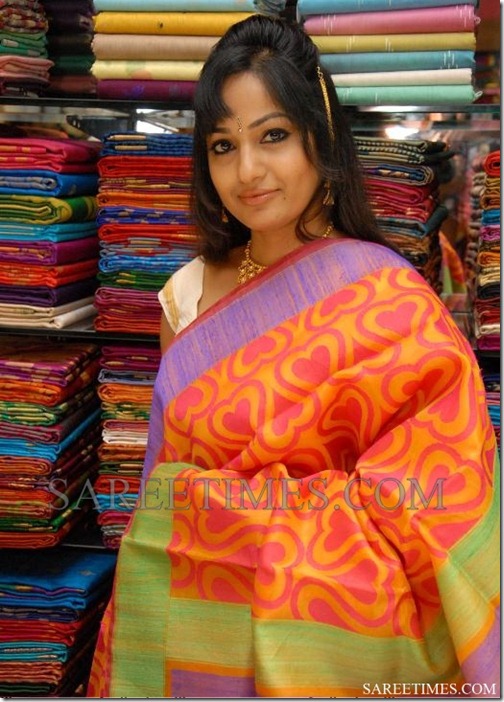 Madhavi_Latha_Orange_Saree Madhavi_Latha_Orange_Saree