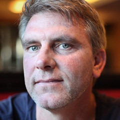 Robert Stromberg Szafarizni indul Robert Stromberg Szafarizni indul