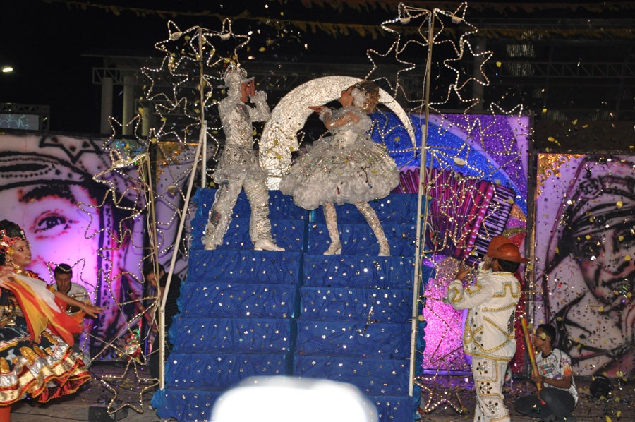 [Festival%2520de%2520Quadrilhas%2520de%2520Pau%2520dos%2520Ferros%25202012%2520%25283%2529%255B4%255D.jpg]