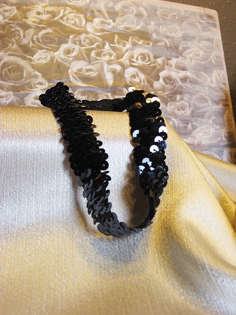 [black%2520sequin%255B3%255D.jpg]