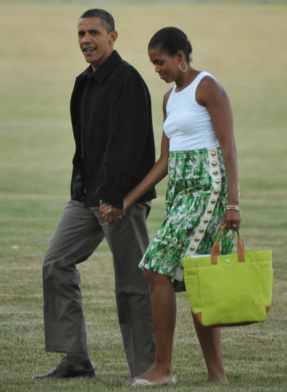 [michelle-obama-and-lambertson-truex-canvas-tote-gallery%255B3%255D.png]