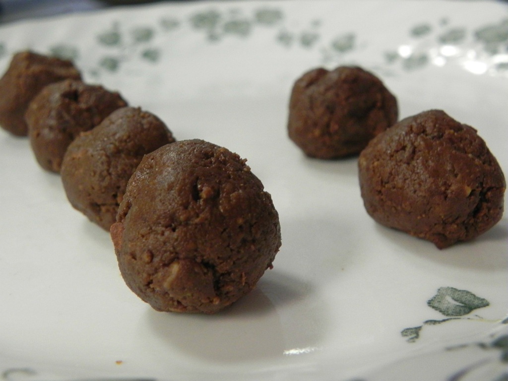 [tartufo-al-cioccolato-chocolate-truffles-8%255B4%255D.jpg&description=Tartufi al Cioccolato–Chocolate Truffles and Dove Chocolate Discoveries Winner!')]