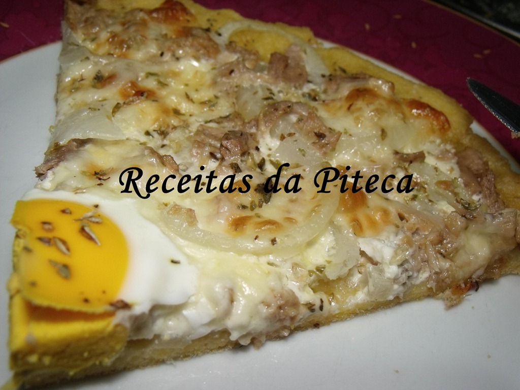 [Pizza%2520de%2520atum%2520e%2520ovo-fatia%255B3%255D.jpg]