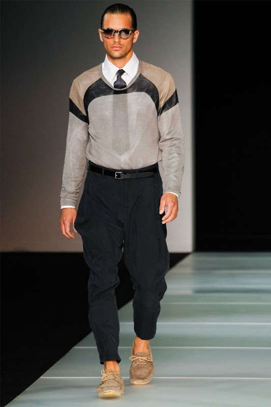 Milan Fashion Week Primavera 2012 - Giorgio Armani (42)