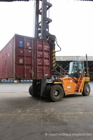 1. Aankomst container 1. Aankomst container