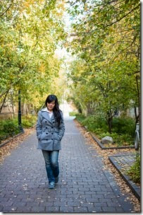 sad-girl-walking-199x300 sad-girl-walking-199x300