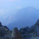 Peering into Merapi's crater (Dan Quinn, December 2012)