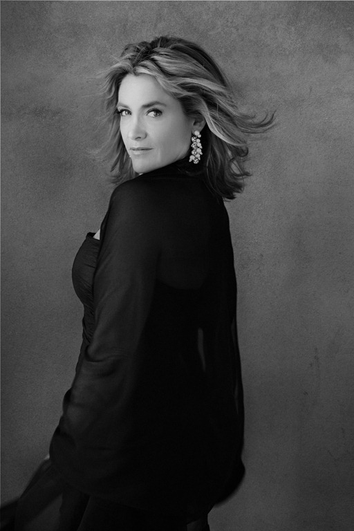 [GlamourB%2526W%255B6%255D.jpg]
