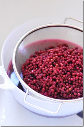 cooked elderberries