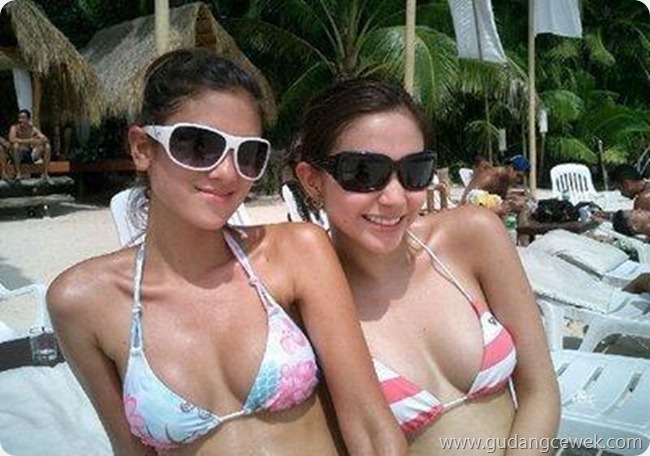 Foto Cewek Hot Bikini 2012 || gudangcewek.com Foto Cewek Hot Bikini 2012 || gudangcewek.com
