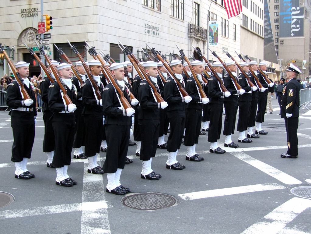 [US-navy-patricks-day-parade-nyc-2012%255B5%255D.jpg]