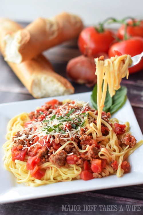 under 30 minute spaghetti sauce. The perfect way to learn how to make homemade spaghetti sauce! In this learn to cook series, you will be taught everything you need to know to make the most scrumptious Italian Sausage Spaghetti Marinara Sauce. Part of the #TeachMeToCookSeries this meal is done and on the table in less than 30 minutes! WOW! #Pasta #spaghetti #homemade #Learntocook under 30 minute spaghetti sauce. The perfect way to learn how to make homemade spaghetti sauce! In this learn to cook series, you will be taught everything you need to know to make the most scrumptious Italian Sausage Spaghetti Marinara Sauce. Part of the #TeachMeToCookSeries this meal is done and on the table in less than 30 minutes! WOW! #Pasta #spaghetti #homemade #Learntocook