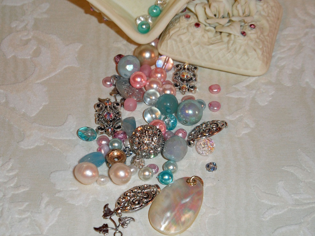 [Bead-Swap-1%255B2%255D.jpg]