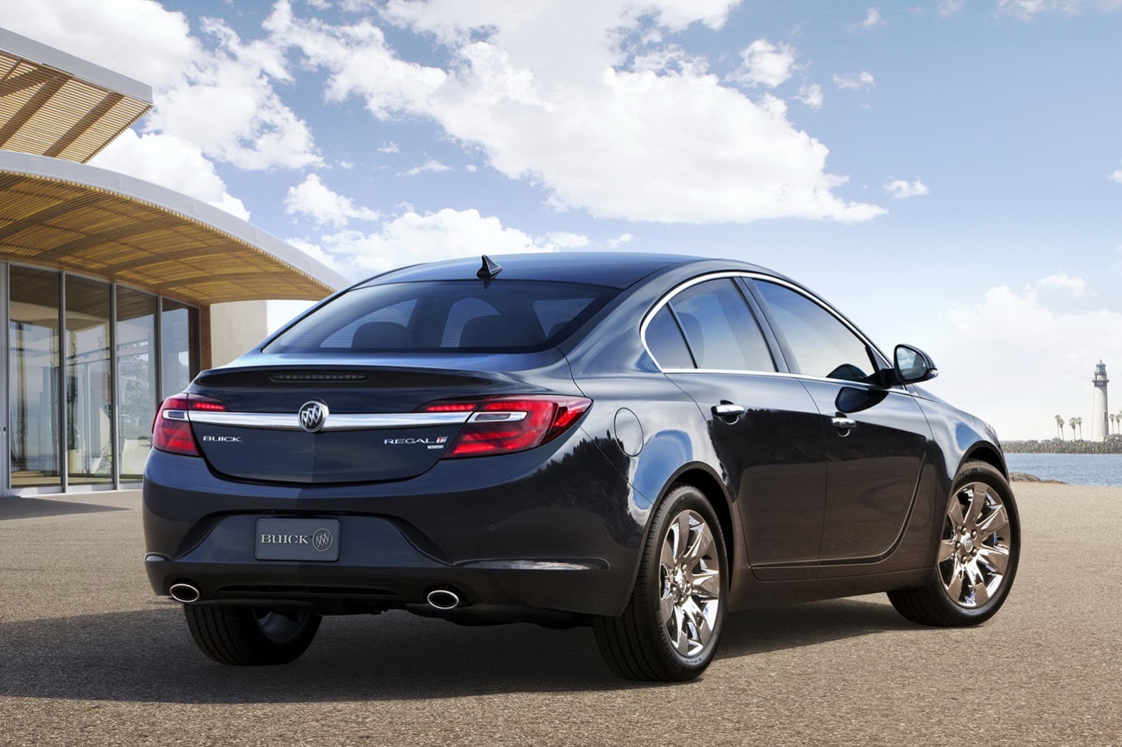 2014-Buick-Regal-2[3].jpg