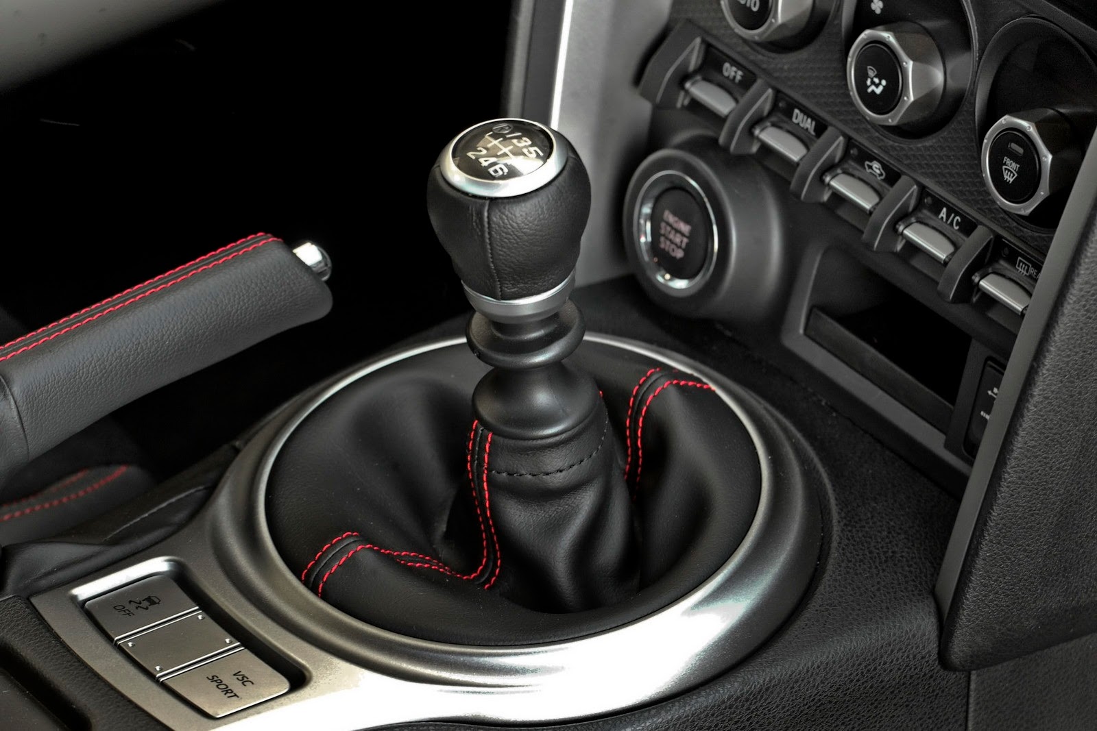 [2013-2014-Subaru-BRZ-57%255B2%255D.jpg]