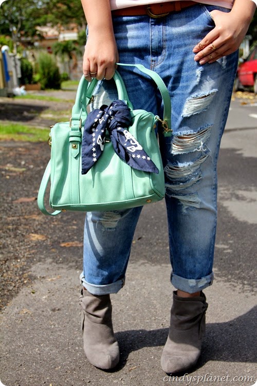 distressed chic5 distressed chic5