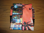 Matching Nike Basketball Elite Socks for LeBron 9 Miami Vice nike basketball elite lebron socks galaxy 1 02 Matching Nike Basketball Elite Socks for LeBron 9 Miami Vice
