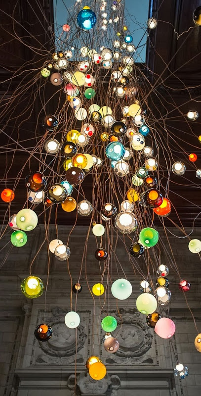 Amazing 30M tall contemporary chandelier by Omer Arbel for the V&A Museum and London Design Festival 2013