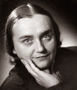 ischinn_Busta_Christine ischinn_Busta_Christine