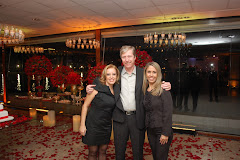 Fotos do evento Bodas de Ouro Mucia e Humberto no Real Astoria. Foto numero 10 da cerimonialista Liliane Cariello, do Rio de Janeiro, RJ, que faz cerimonial de casamentos, cerimonial de eventos, cerimonial de festas, cerimonial de 15 anos, cerimonial de bodas, cerimonial de eventos sociais, cerimonial de aniversários, decoração de casamento, decoração de festas de 15 anos, decoração de eventos sociais, decoração de aniversários, buffet de casamento, buffet de 15 anos, buffet festas, buffet eventos e assessoria cerimonial. cerimonial casamento cerimonialista eventos casamentos rio festa buffet 15 anos niteroi festas de janeiro rj decoração buffets infantil para verde decoracao