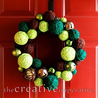 [yarn%2520ornament%2520and%2520jingle%2520bell%2520wreath%255B2%255D.jpg]