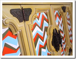 Tutorial for Hand Painted Chevron Pattern on Furniture