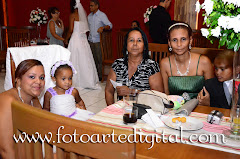 Fotos do evento Tatiane e Charles. Foto numero 3934 do estudio Foto Arte Digital, de Itaborai, RJ, que faz fotografia de casamentos (fotos de casamento), fotos de aniversario (fotografia de aniversario), fotos de 15 anos, fotos de criancas (fotografia infantil), fotos de eventos sociais, videos de casamento, videos de 15 anos, videos de making-of, videos de aniversario, video infantil (video de criancas) e videos de eventos sociais. Fotojornalismo e videojornalismo em Itaborai, RJ.