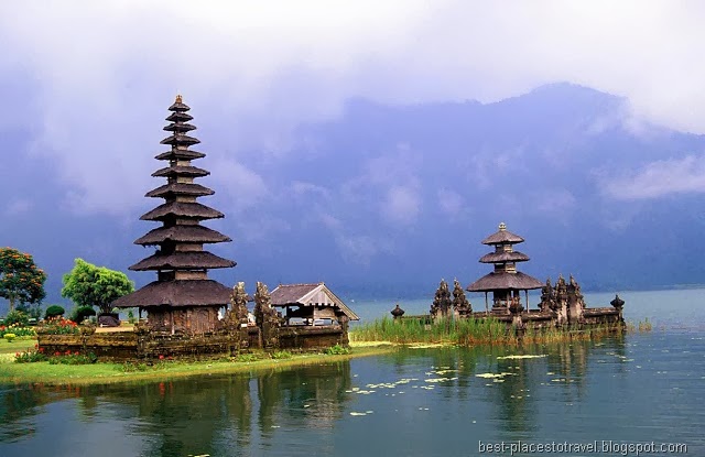 [best%2520places%2520to%2520travel%2520in%2520Indonesia%255B14%255D.jpg]