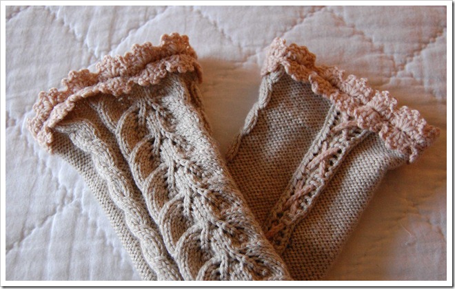 VINTAGE CHALK VM ARMWARMERS1