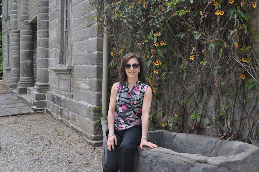 Me with a stone basin I wanted!