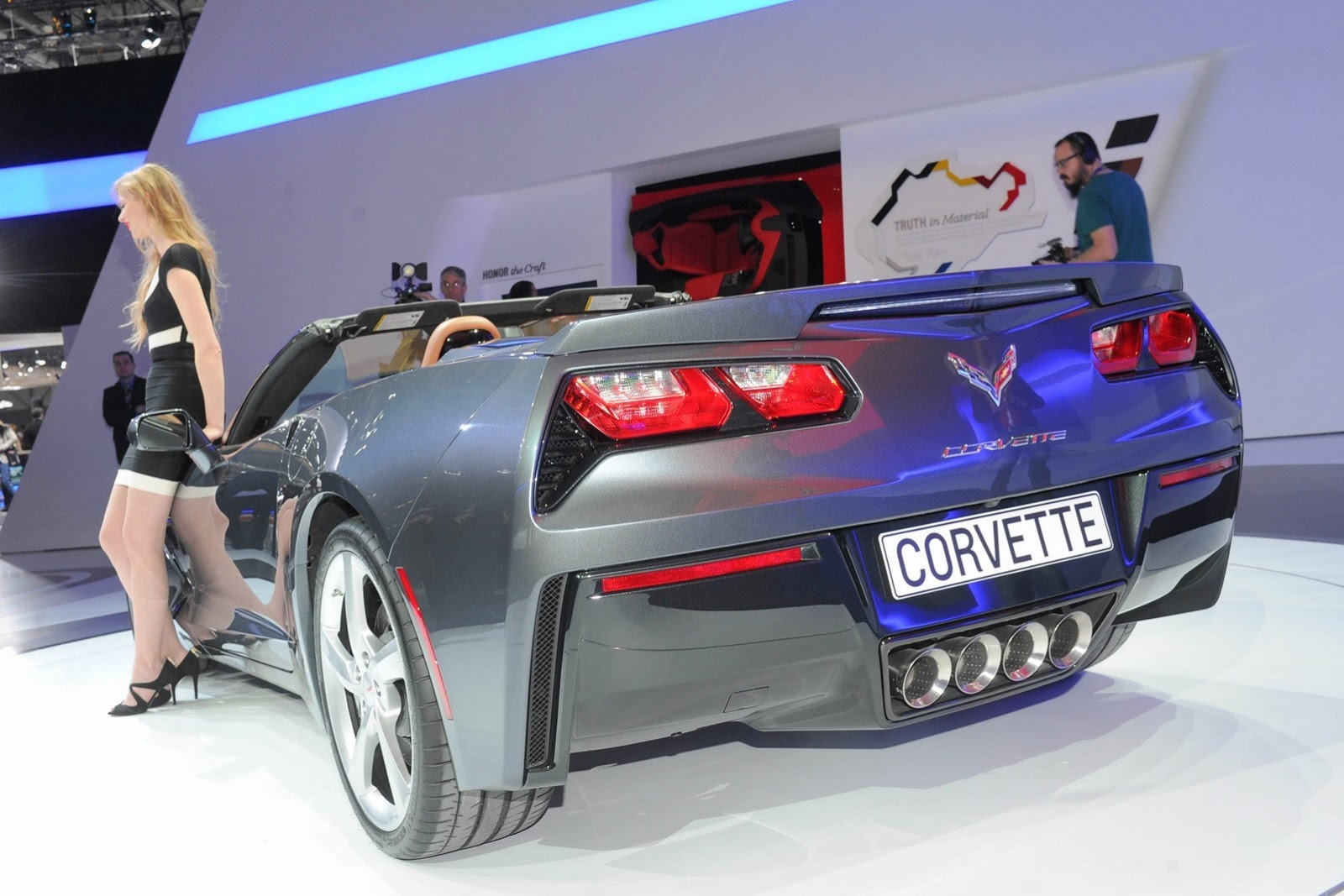 [Corvette-Stingray-Cabriolet-3%255B2%255D%255B3%255D.jpg]