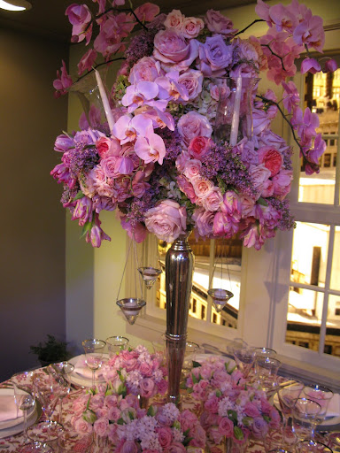A beautiful table setting by Remco Van Vliet and Trap. A beautiful table setting by Remco Van Vliet and Trap.