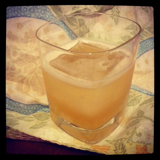 gold rush cocktail