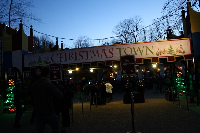 [Christmas-Town-0094.jpg]