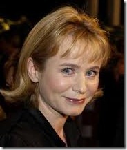 Farmon rekedt nők és hadifoglyok