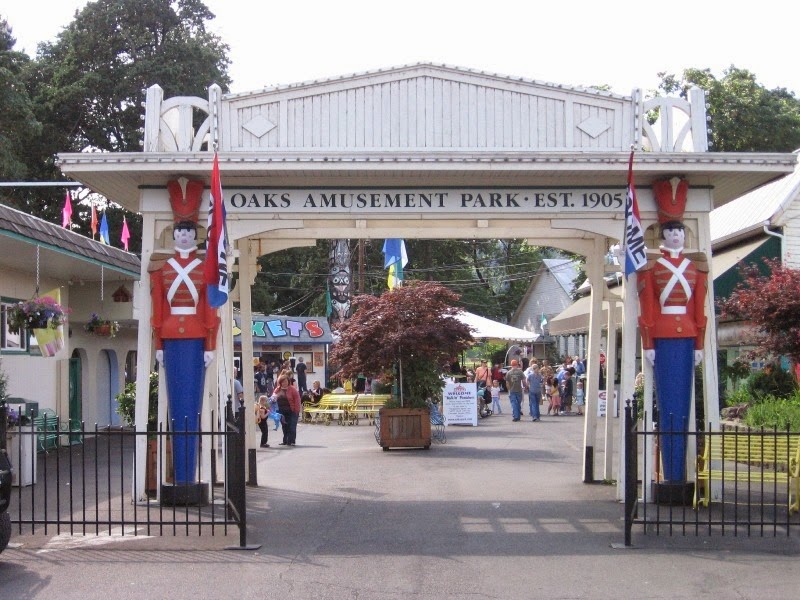 [IMG_2155-Oaks-Park-Entrance2.jpg]
