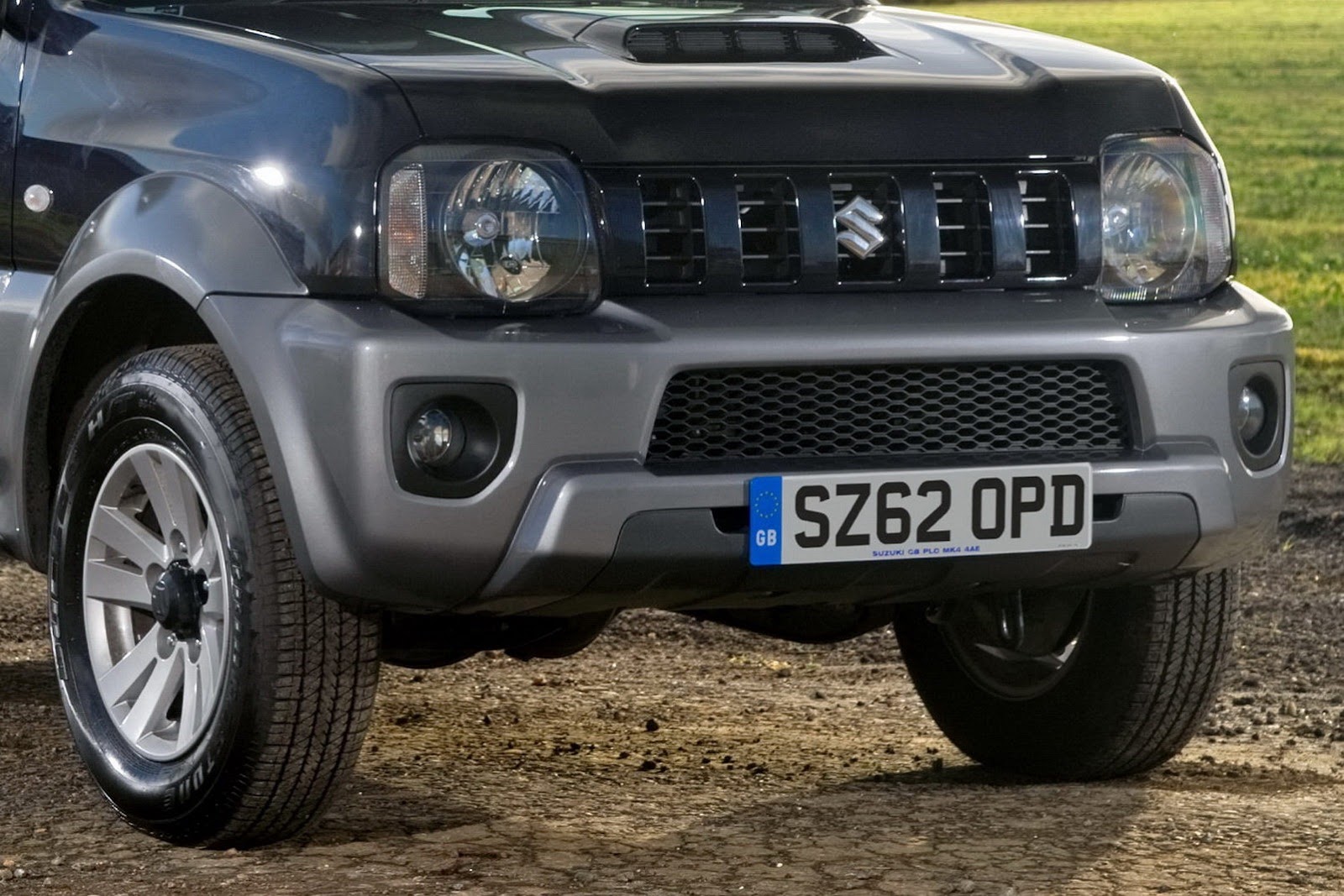 [2013-Suzuki-Jimny-4%255B3%255D.jpg]