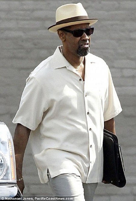 2 Guns Set Photo 02