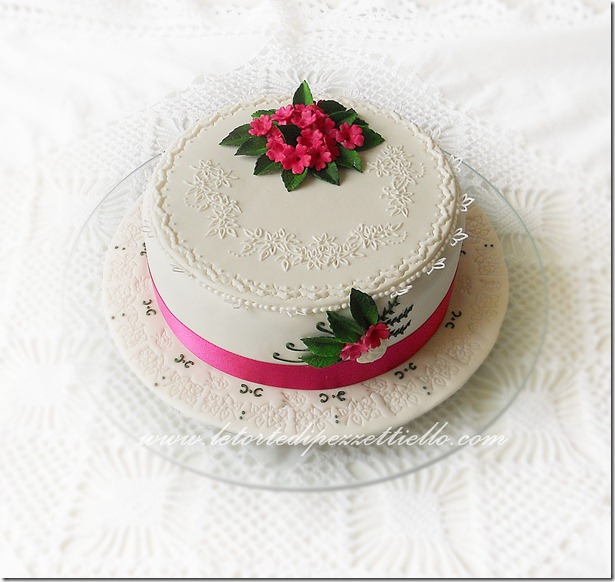 Torta Broderie anglaise