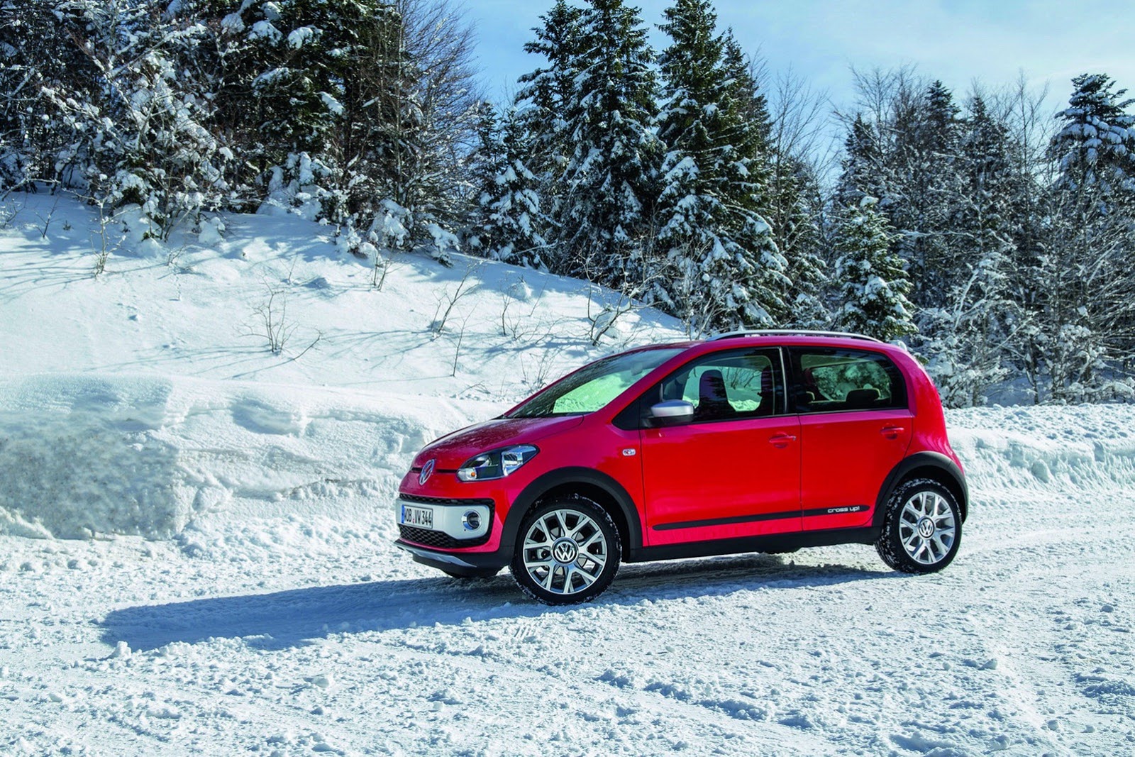 VW-Cross-Polo-3[2].jpg