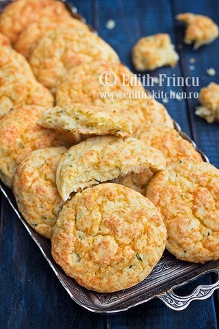[biscuiticucheddar25.jpg]