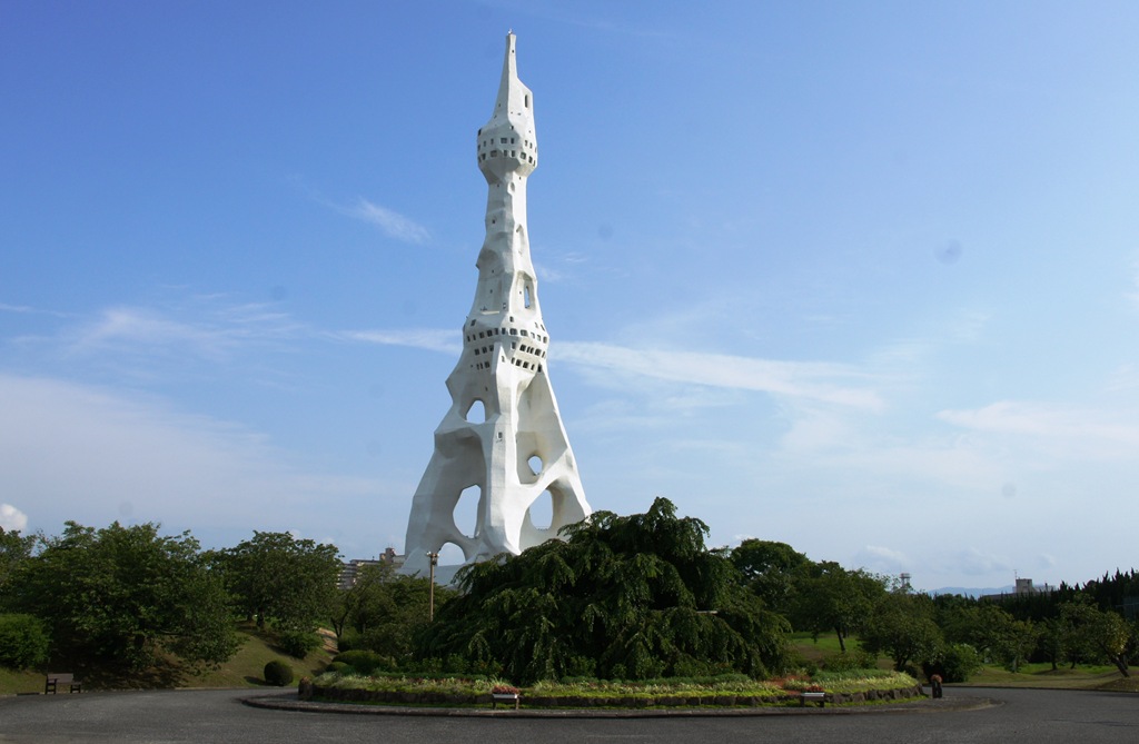 [Gloria%2520Ishizaka%2520-%2520PL%25202011%2520-%2520Torre%2520da%2520Paz%255B4%255D.jpg]