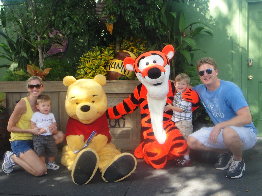 [Family%2520and%2520pooh%255B3%255D.jpg]