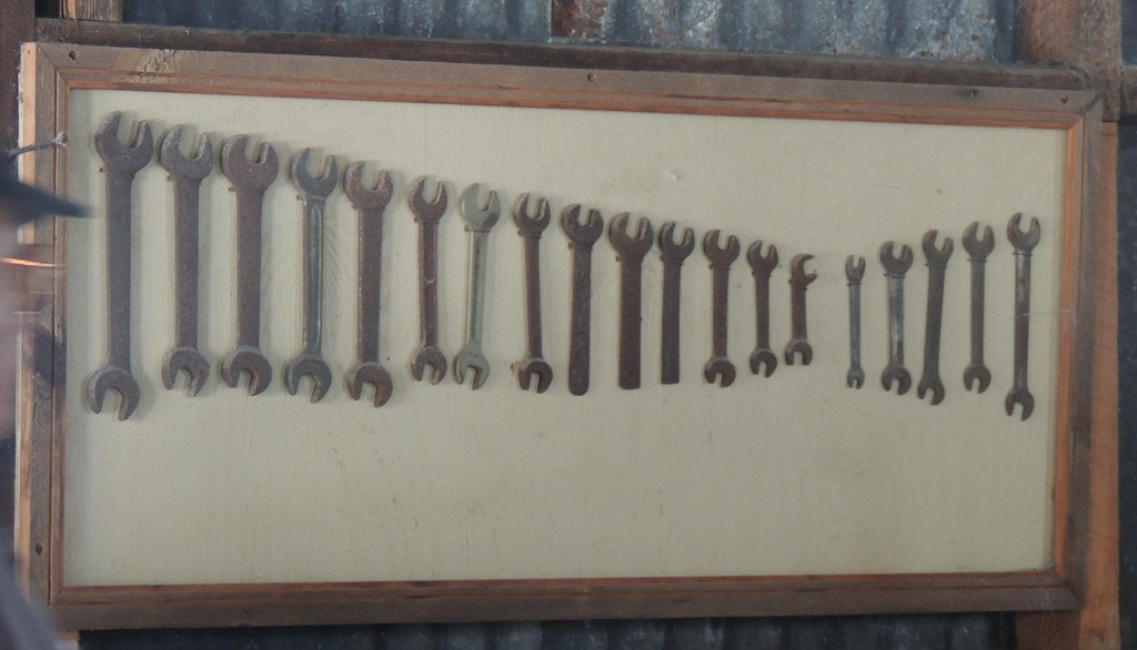 [antique%2520wrenches%255B3%255D.jpg]